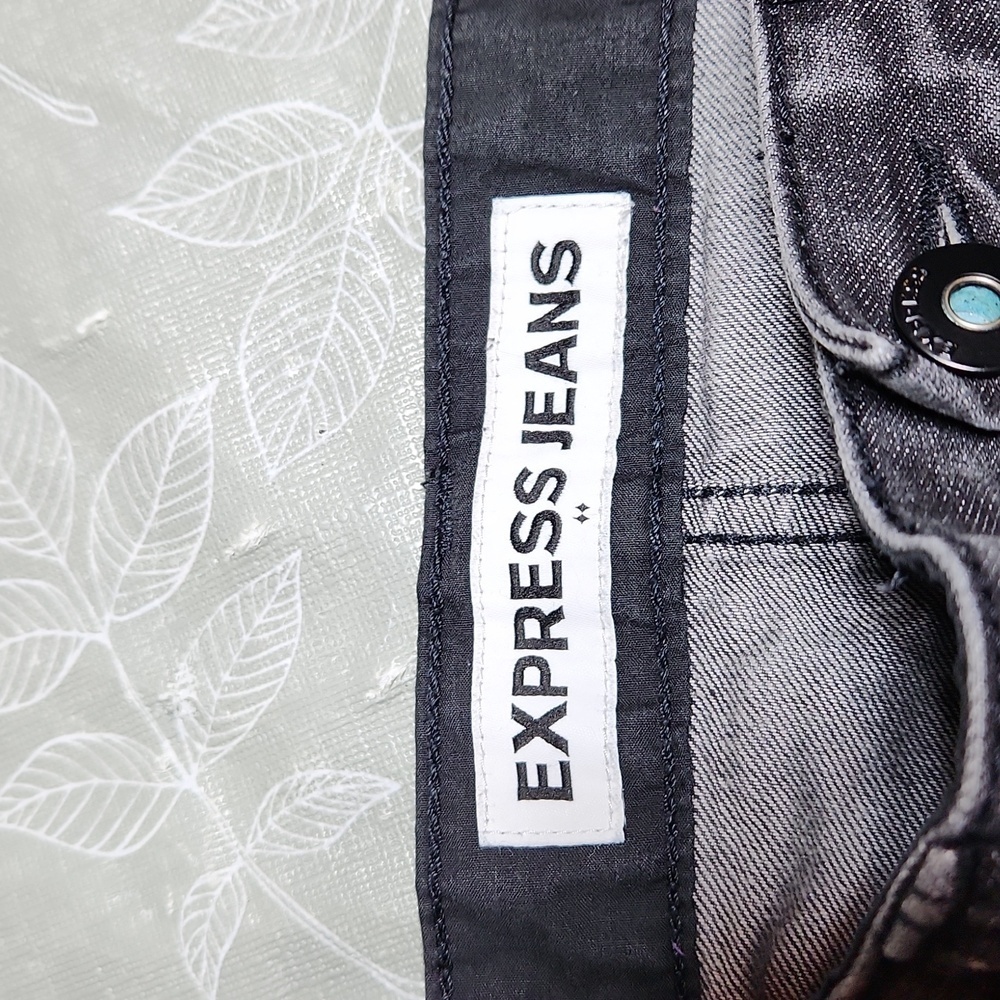 Express Jeans - Picture 8 of 15